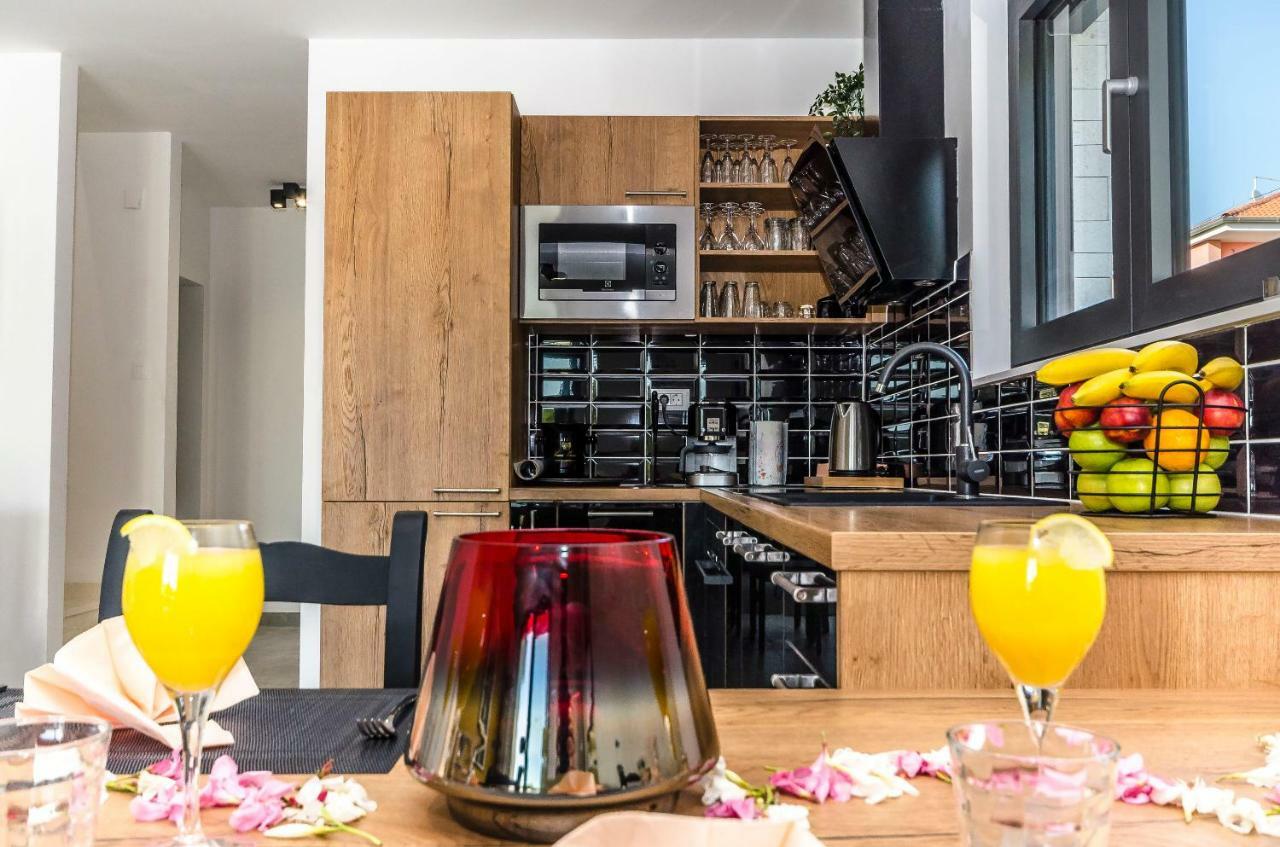Apartments Villa Adriana II Srima Ngoại thất bức ảnh