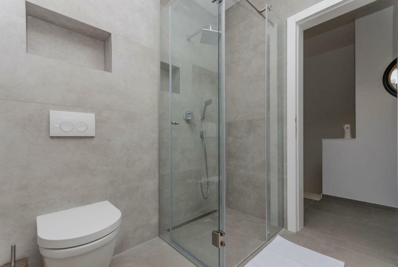 Apartments Villa Adriana II Srima Ngoại thất bức ảnh